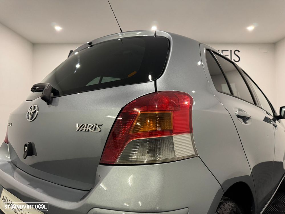 Toyota Yaris 1.4 D-4D SE Sport - 21