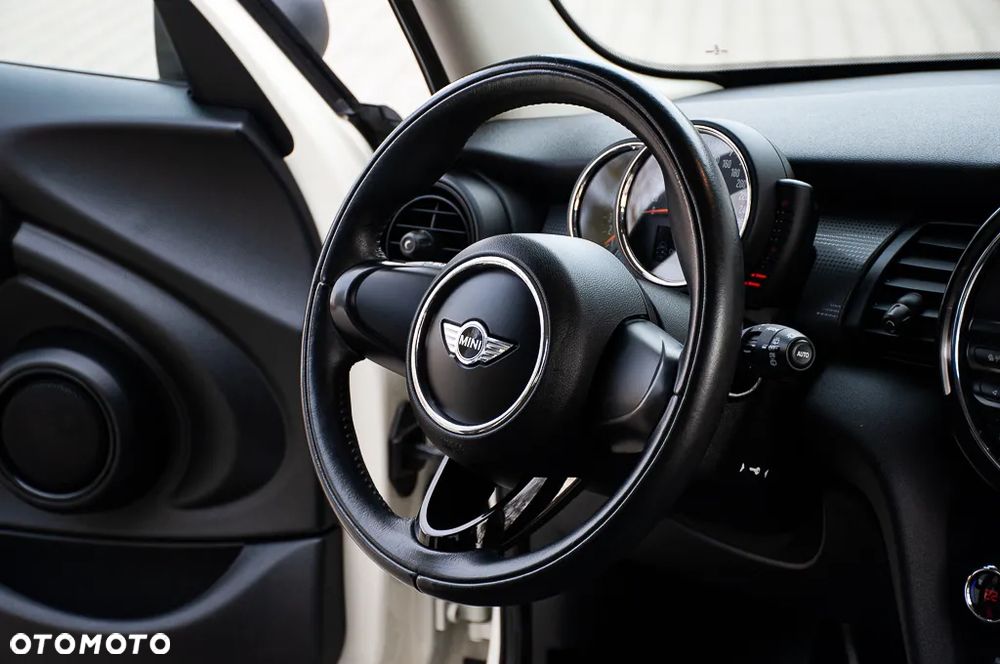 MINI ONE - 26