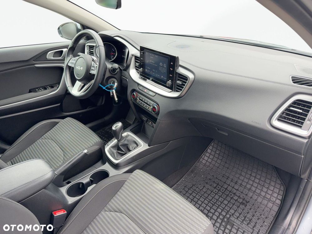Kia Ceed - 20