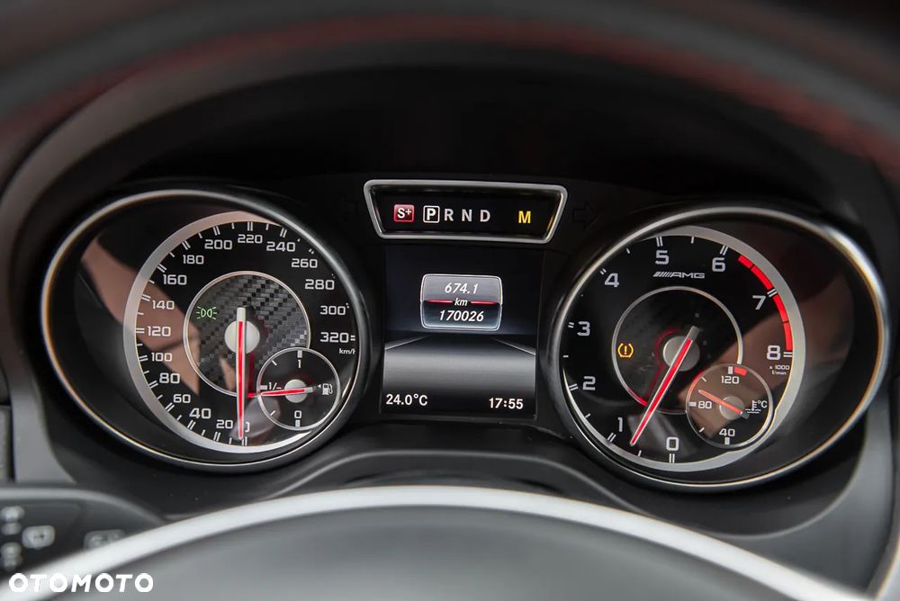 Mercedes-Benz CLA AMG 45 4Matic Shooting Brake 7G-DCT - 11