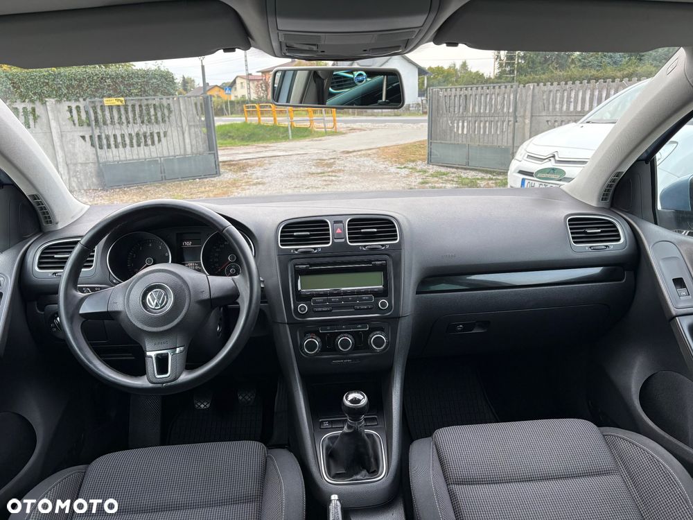 Volkswagen Golf - 37
