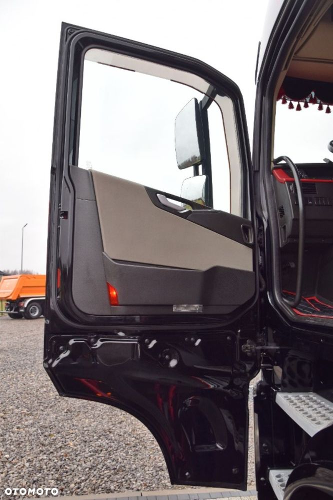 Volvo FH 500 Standard - 24