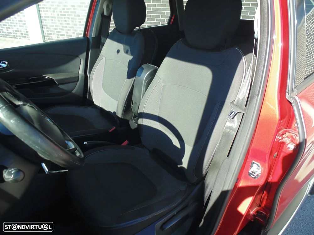 Renault Captur 1.5 dCi Exclusive - 23