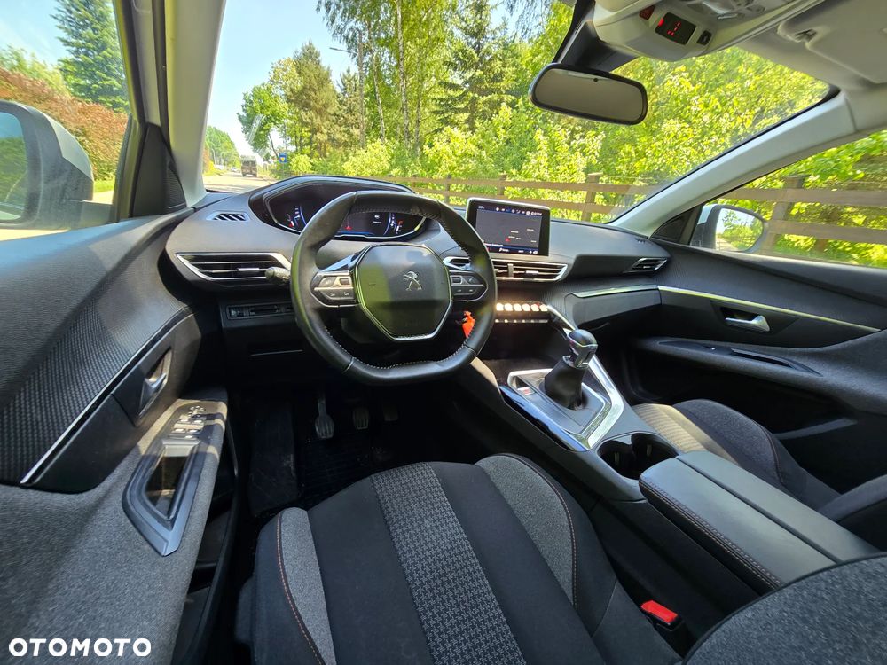 Peugeot 3008 BlueHDi 130 Stop & Start Allure - 32