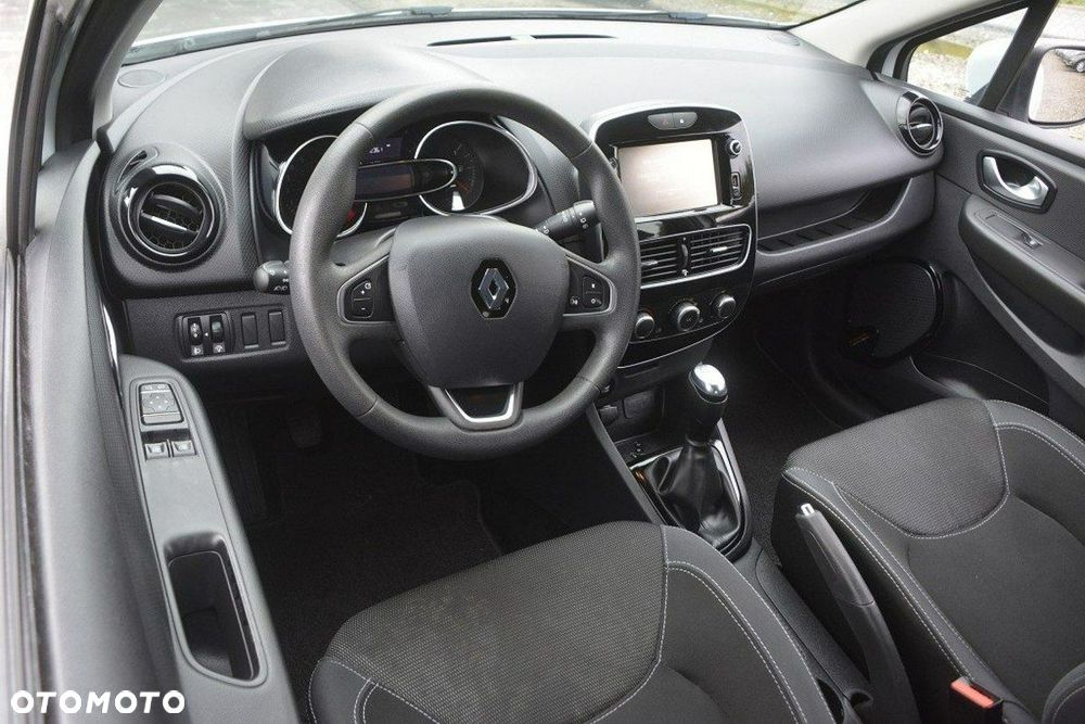Renault Clio - 16