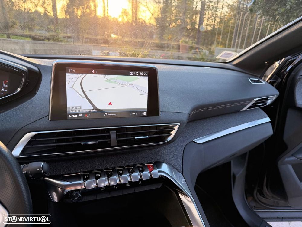 Peugeot 3008 1.2 PureTech GT Line - 6