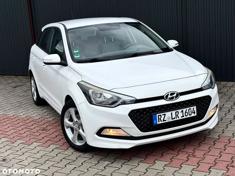 Hyundai i20 blue 1.2 Classic - 1