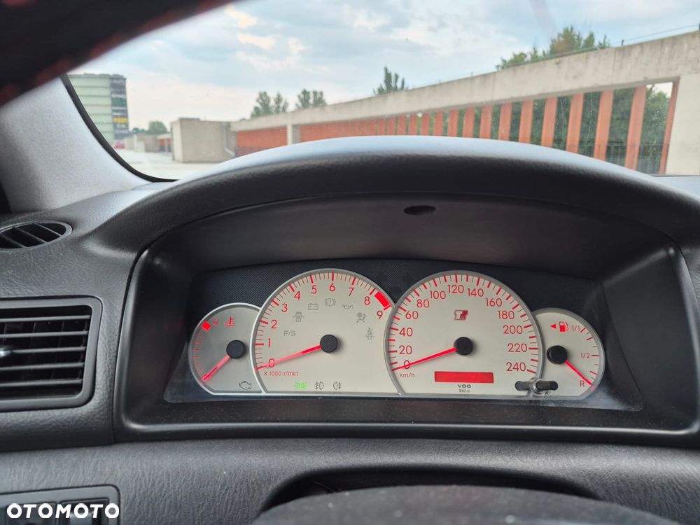 Toyota Corolla - 6