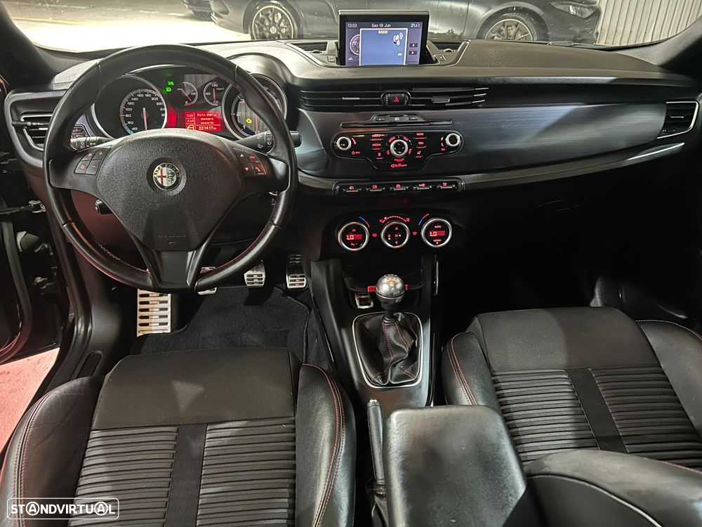 Alfa Romeo Giulietta - 7