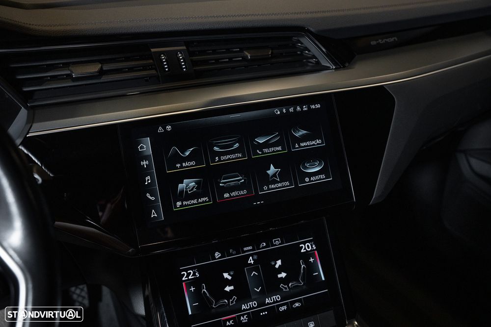 Audi Q8 e-Tron Sportback 55 quattro S line - 23
