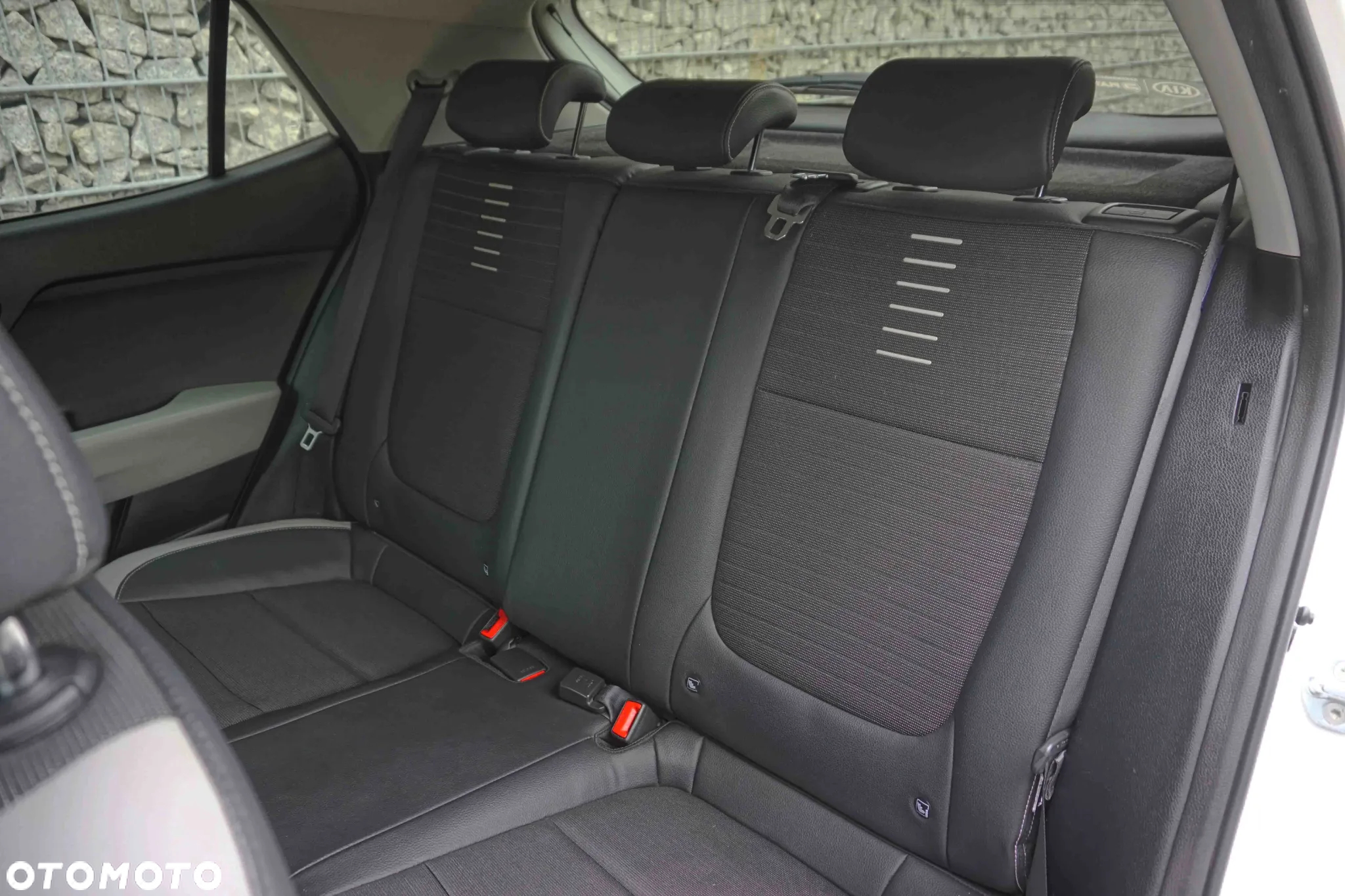 Kia Stonic 1.0 T-GDI L - 17