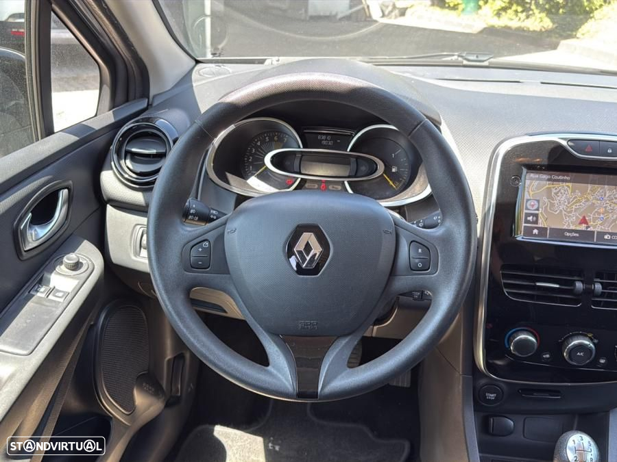 Renault Clio - 17