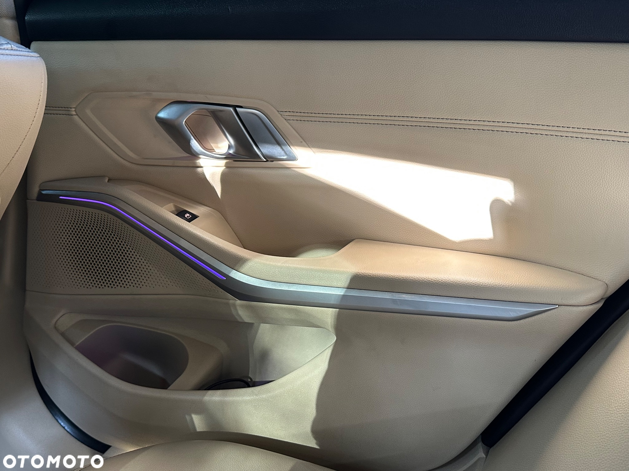 BMW Seria 3 320i M Sport - 22