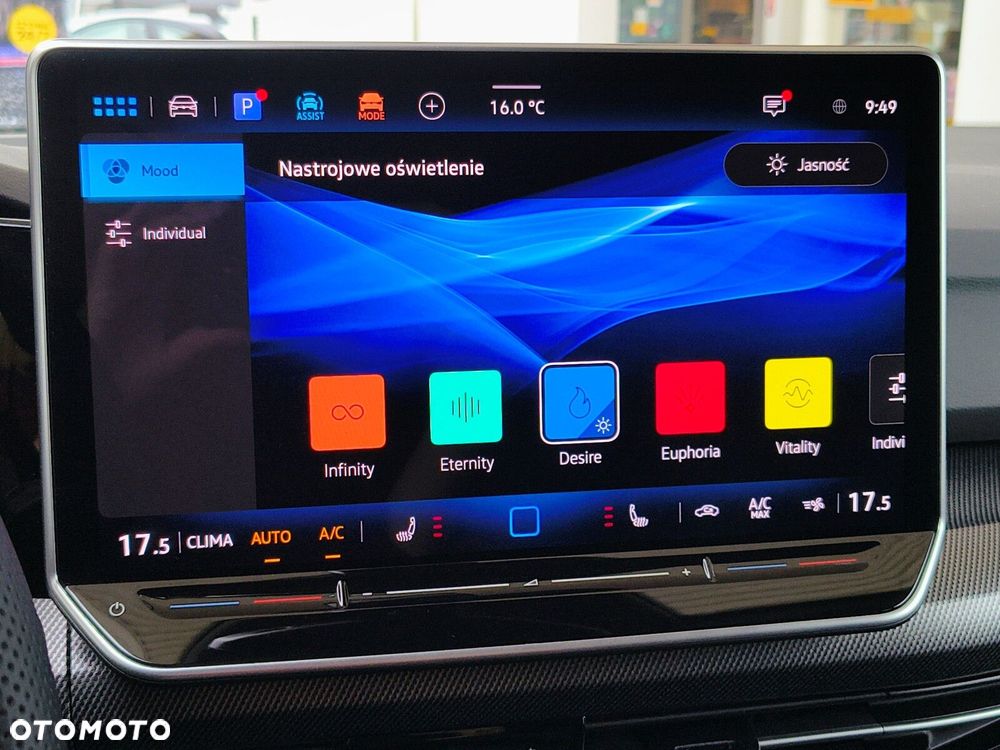 Volkswagen Golf Variant 2.0 TSI 4Motion R - 21