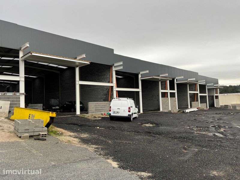 PAVILHÕES NOVOS EM FASE DE FINALIZAÇÃO DA CONSTRUÇÃO - Grande imagem: 2/3