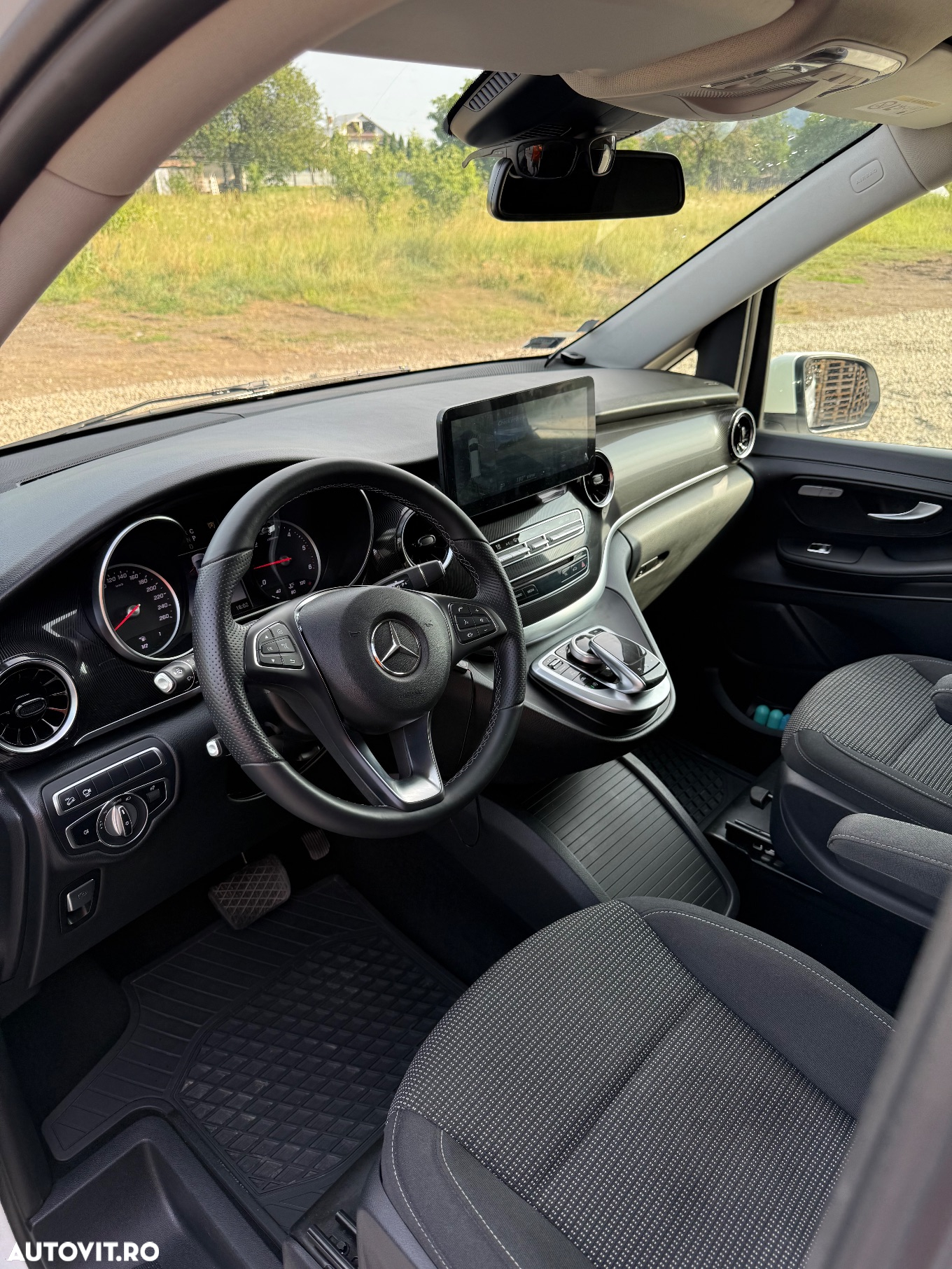 Mercedes-Benz V 250 d Combi Extra-lung 190 CP AWD 9AT - 11