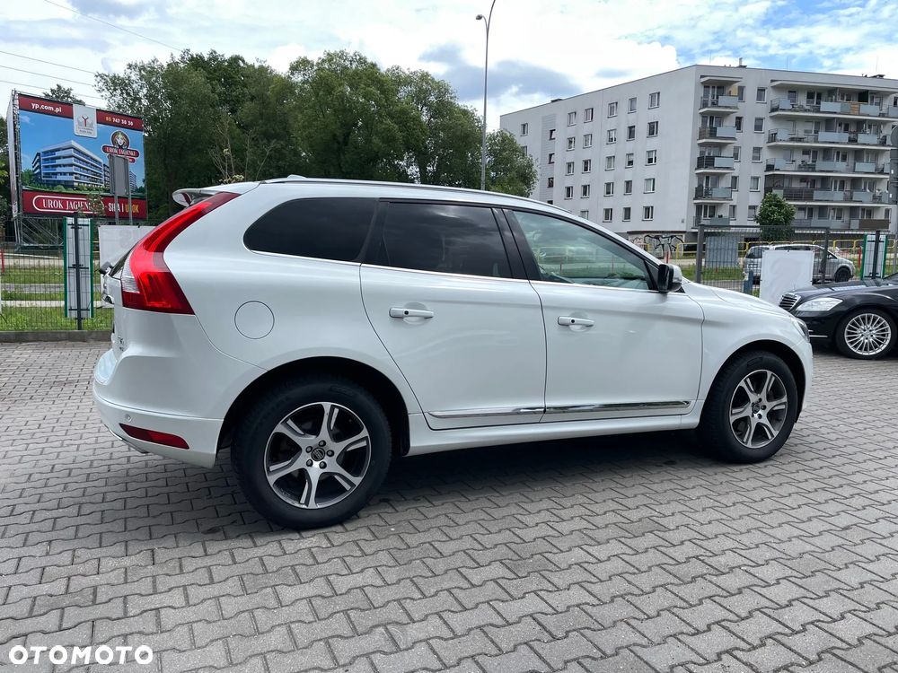 Volvo XC 60 T6 AWD Geartronic Summum - 8
