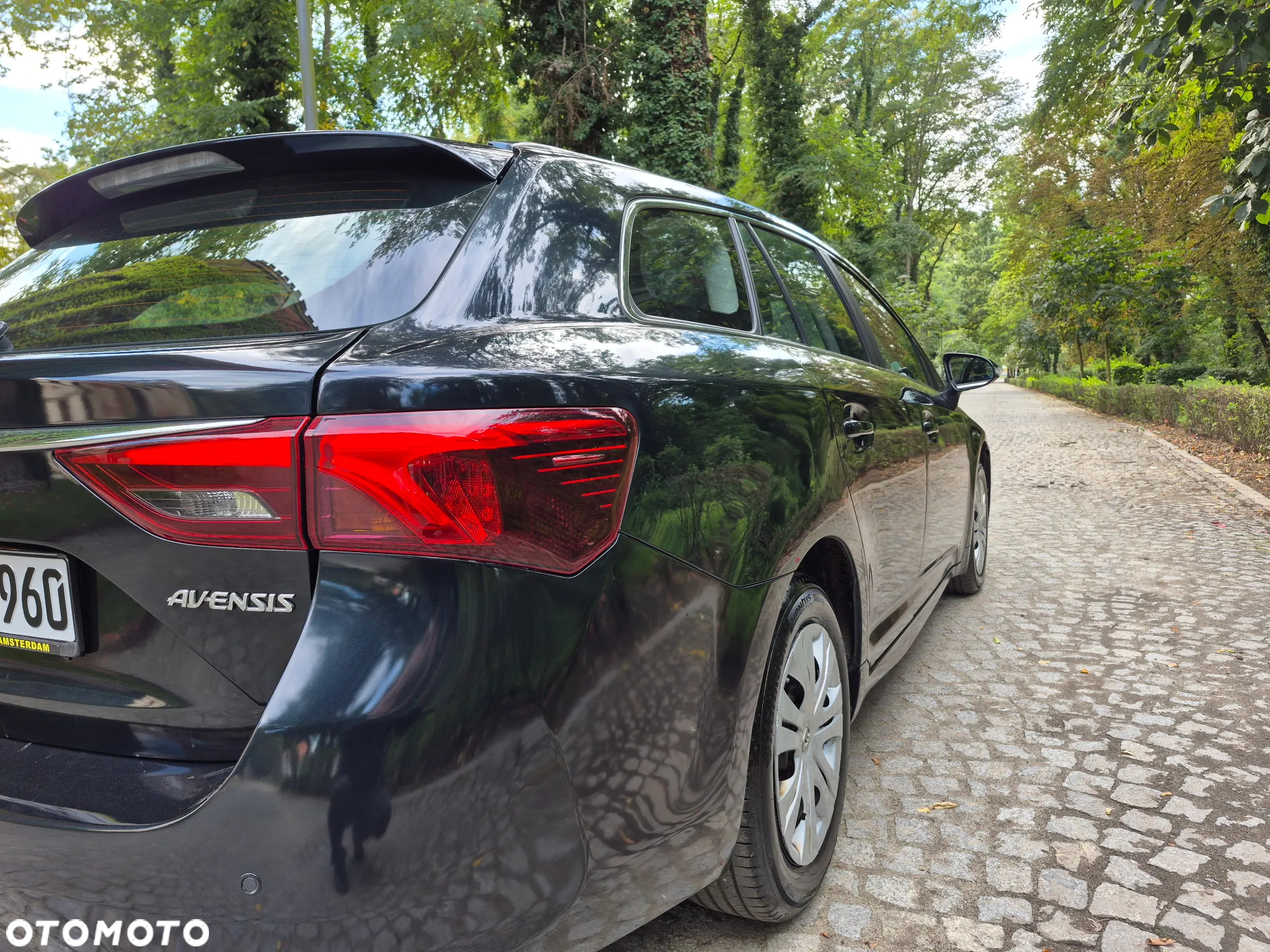 Toyota Avensis Combi 1.8 Comfort - 12