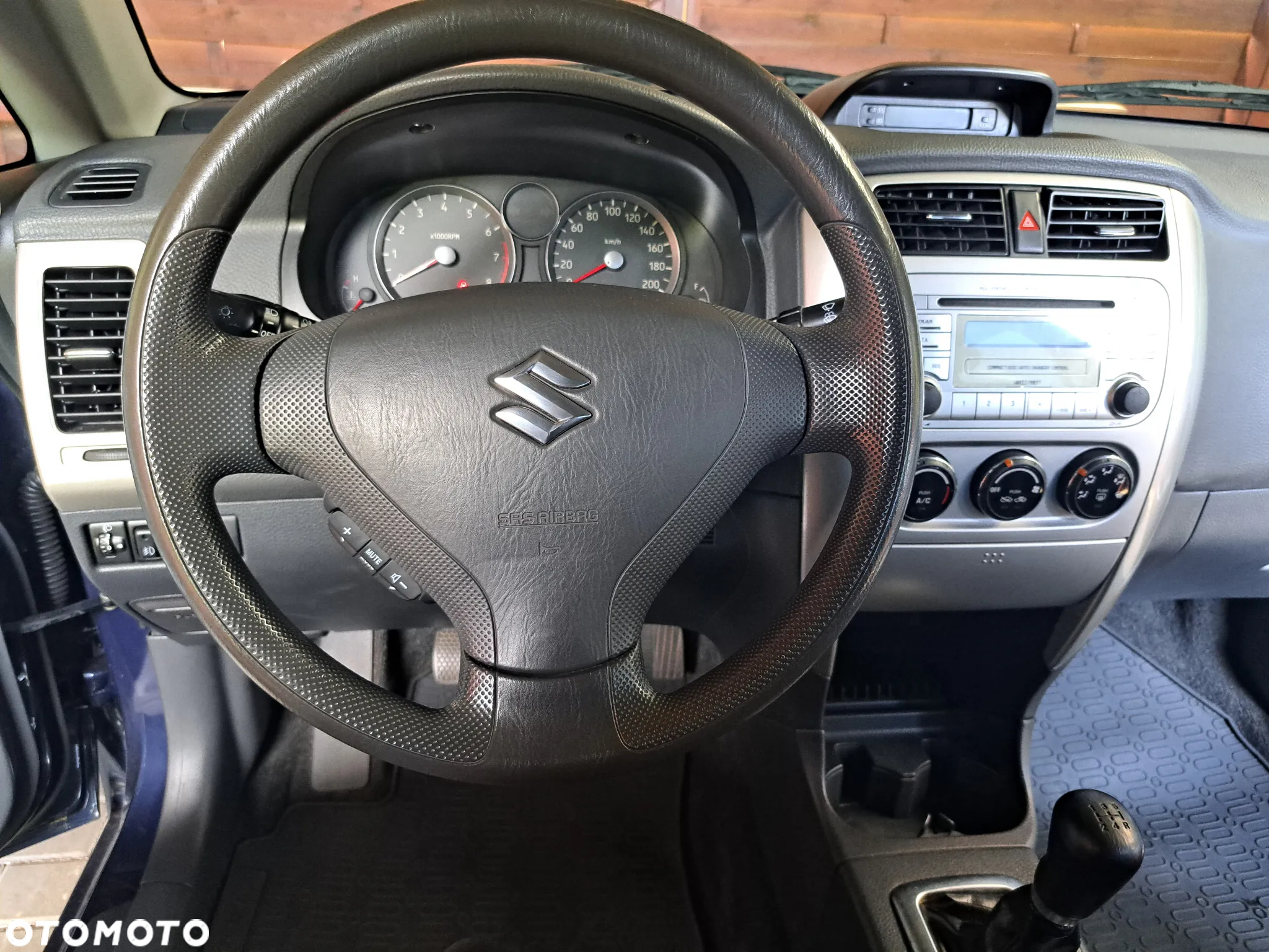 Suzuki Liana - 33