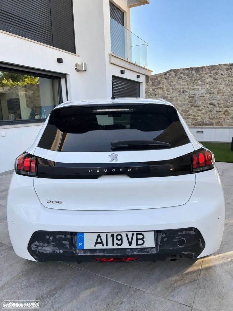 Peugeot 208 PureTech 100 EAT8 Allure - 3