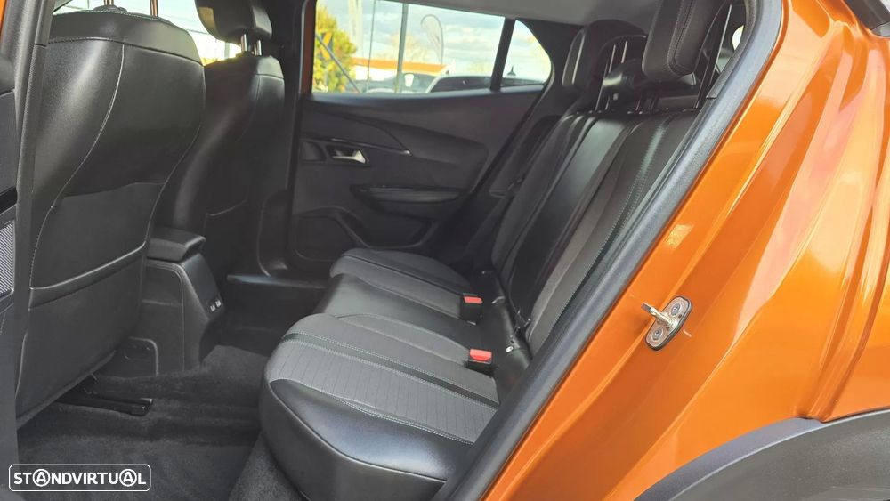 Peugeot 2008 1.2 PureTech Allure Pack EAT8 - 20