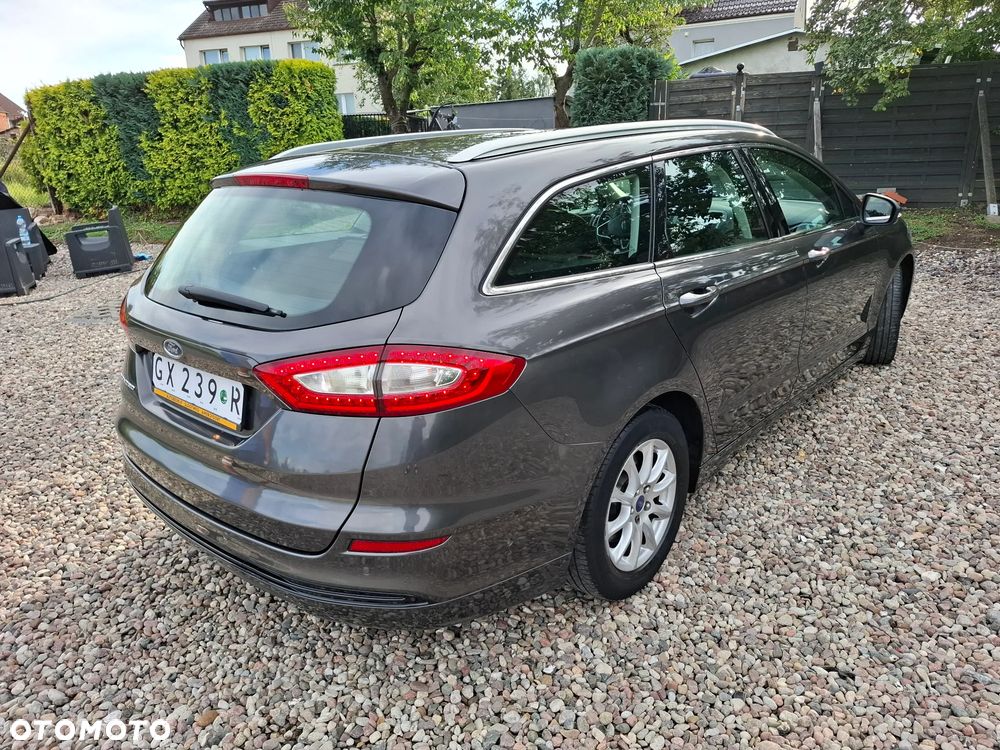 Ford Mondeo - 28