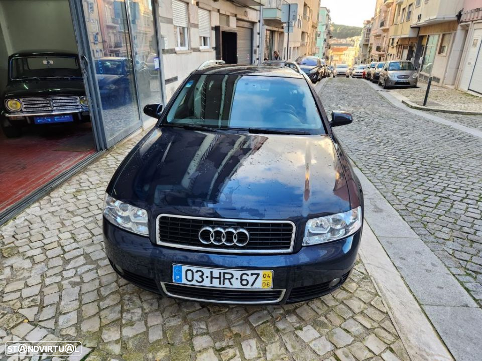 Audi A4 Avant 2.5 TDi V6 Sport - 2