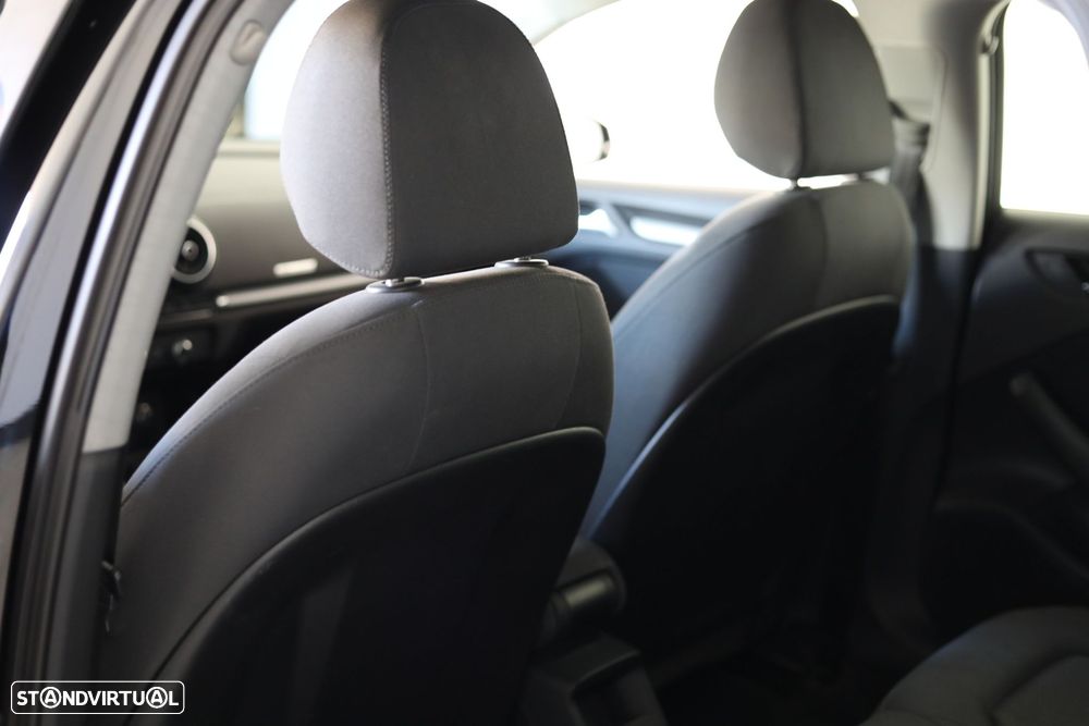 Audi A3 Sportback 2.0 TDI - 25