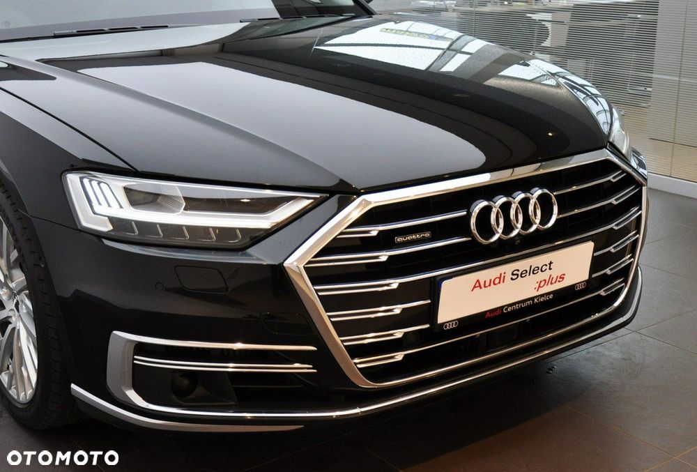 Audi A8 - 8