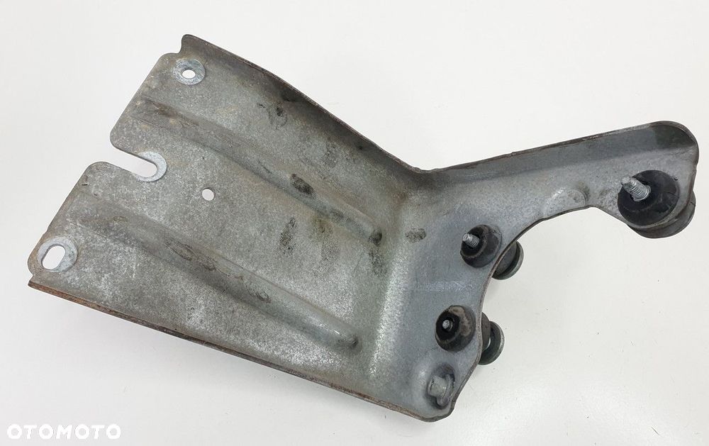 UCHWYT MOCOWANIE POMPY ABS VOLVO V70 II - 1