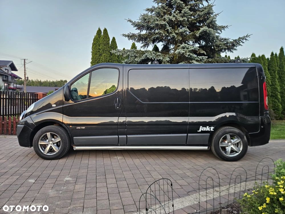 Renault Trafic - 2