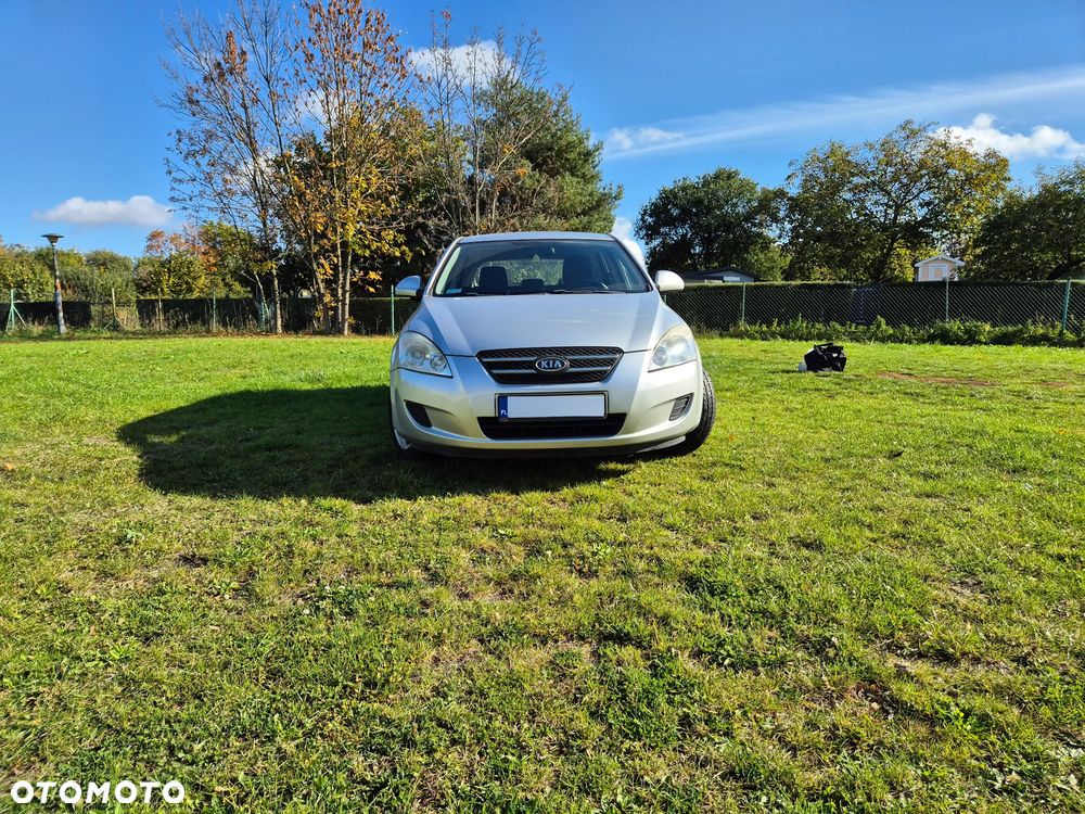 Kia Ceed - 3