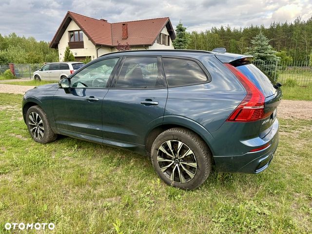 Volvo XC 60 B4 B Plus Dark - 3