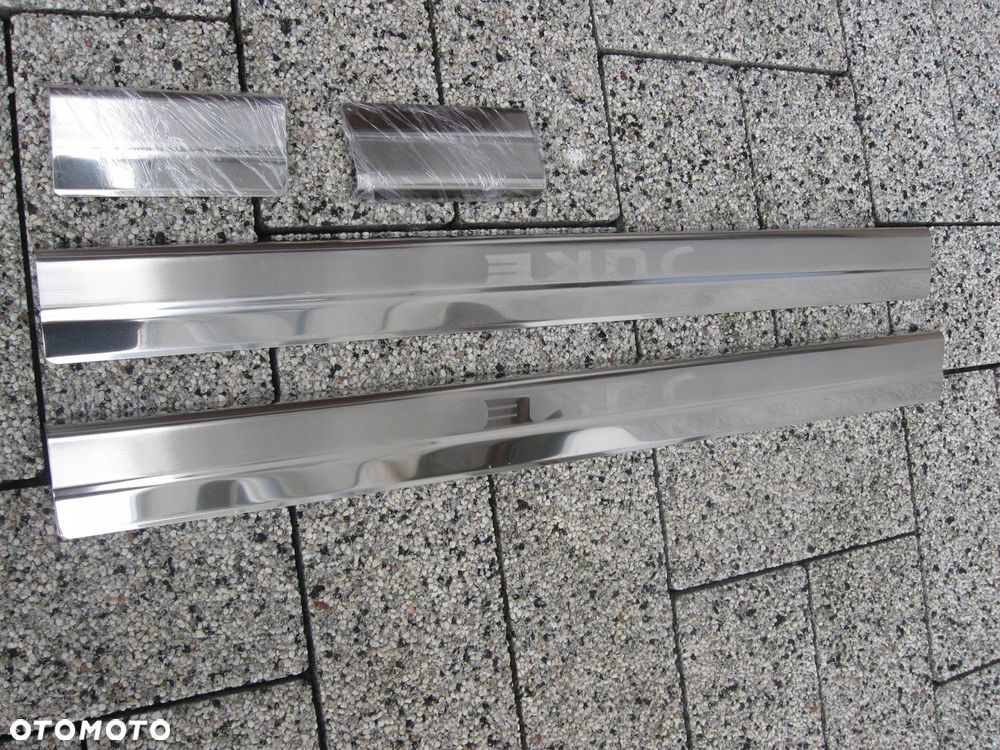 NAKŁADKI NA PROGI LISTWA NISSAN JUKE - 2