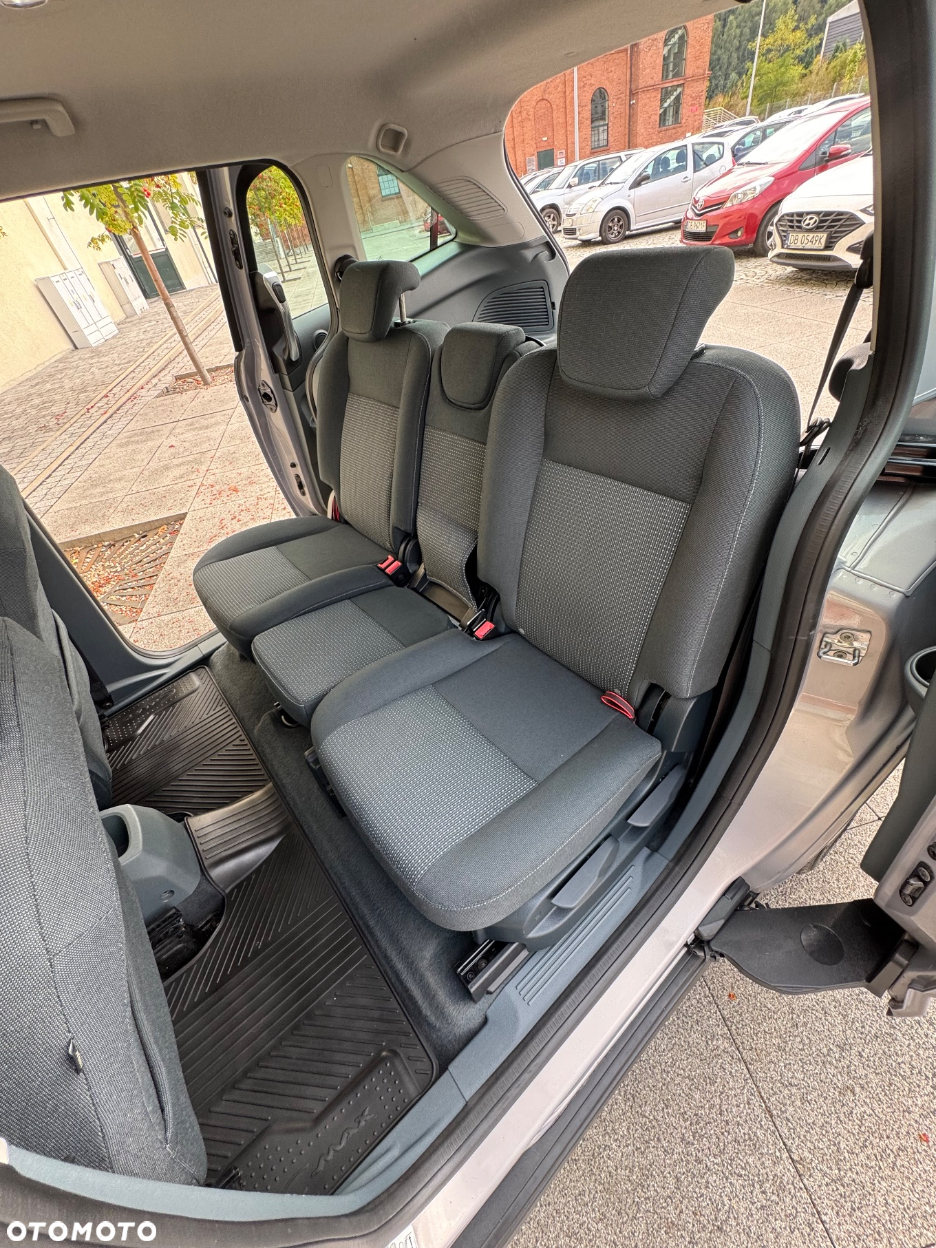 Ford Grand C-MAX 1.6 TDCi Titanium - 14