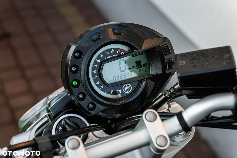 Yamaha FZ - 7