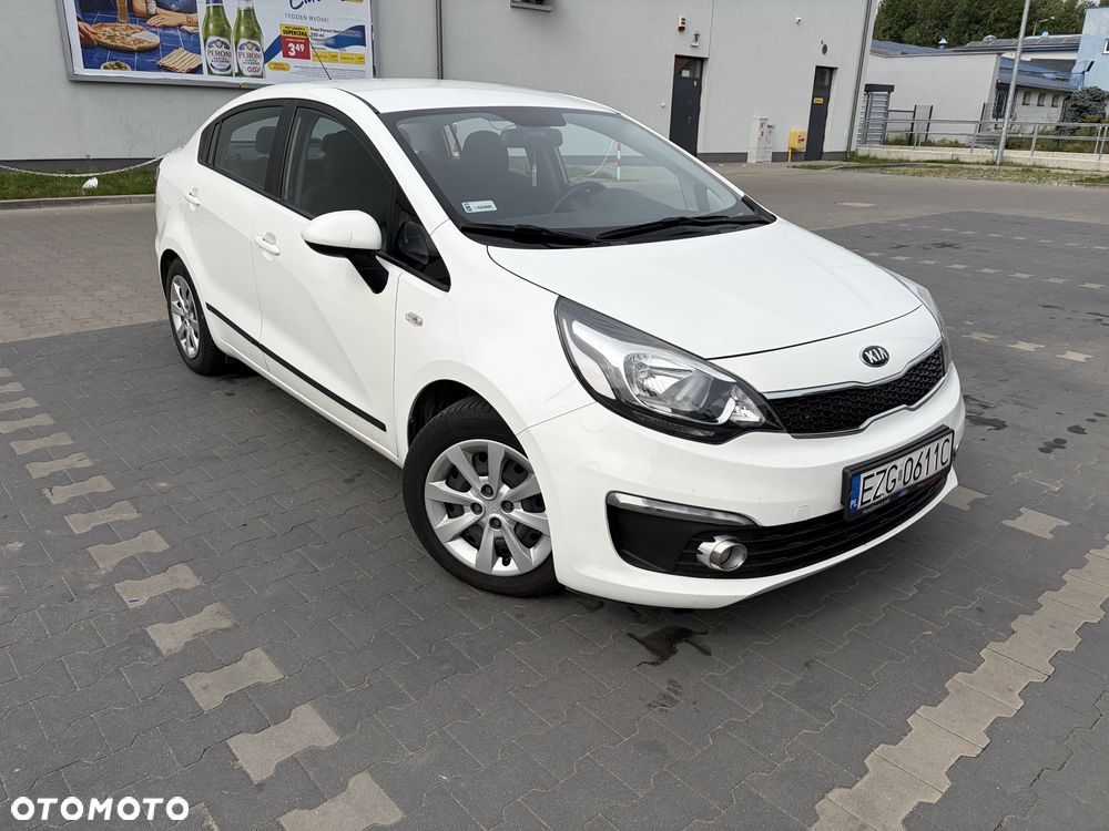 Kia Rio - 1