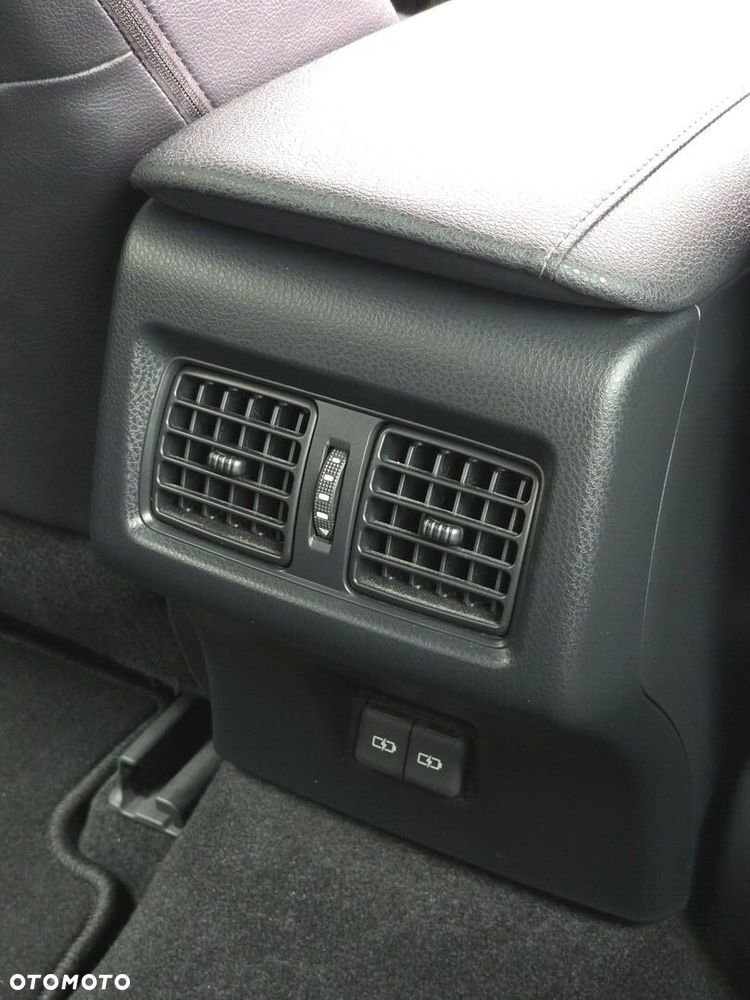 Toyota Camry 2.5 Hybrid Executive CVT - 20