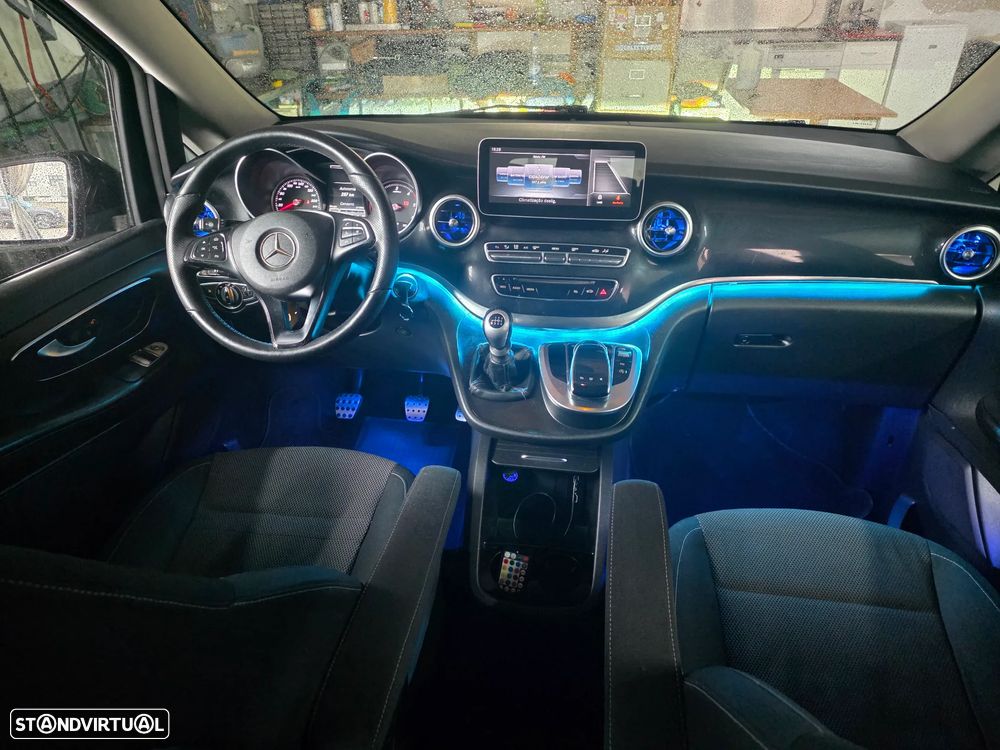 Mercedes-Benz V 220 CDi - 13