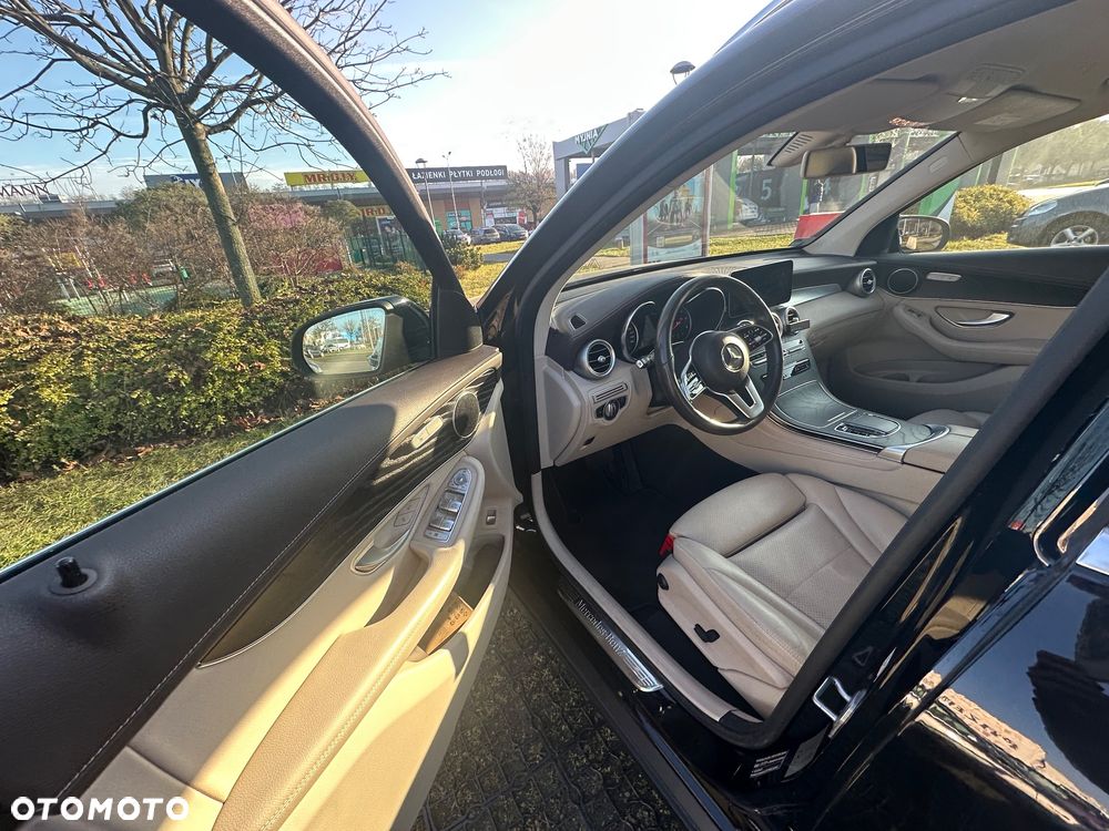 Mercedes-Benz GLC - 9