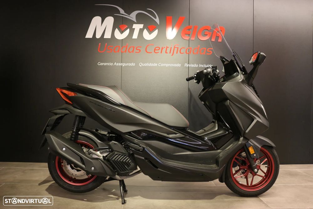 Honda Forza 125 Edição Especial - 1