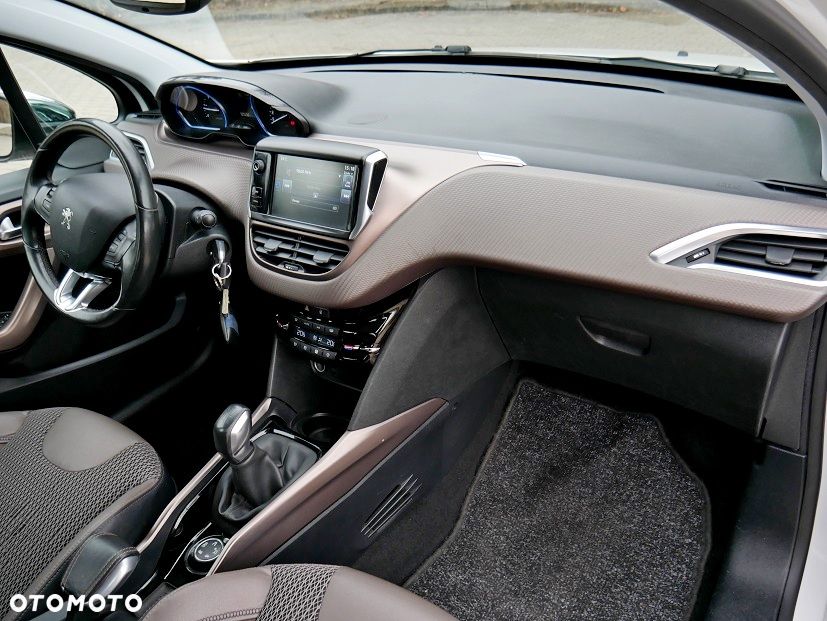 Peugeot 2008 120 VTI Allure - 6