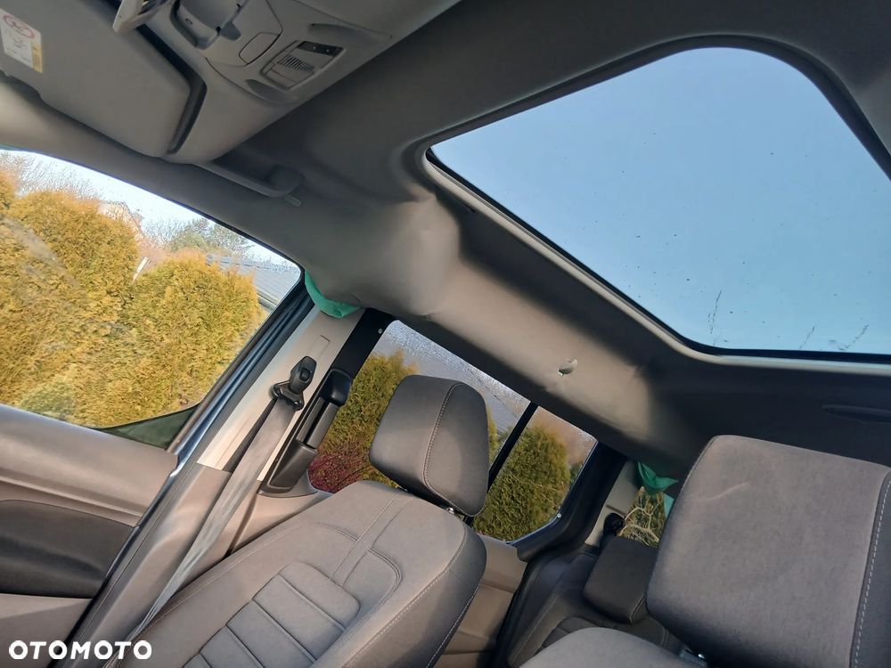 Ford Tourneo Connect Grand - 12