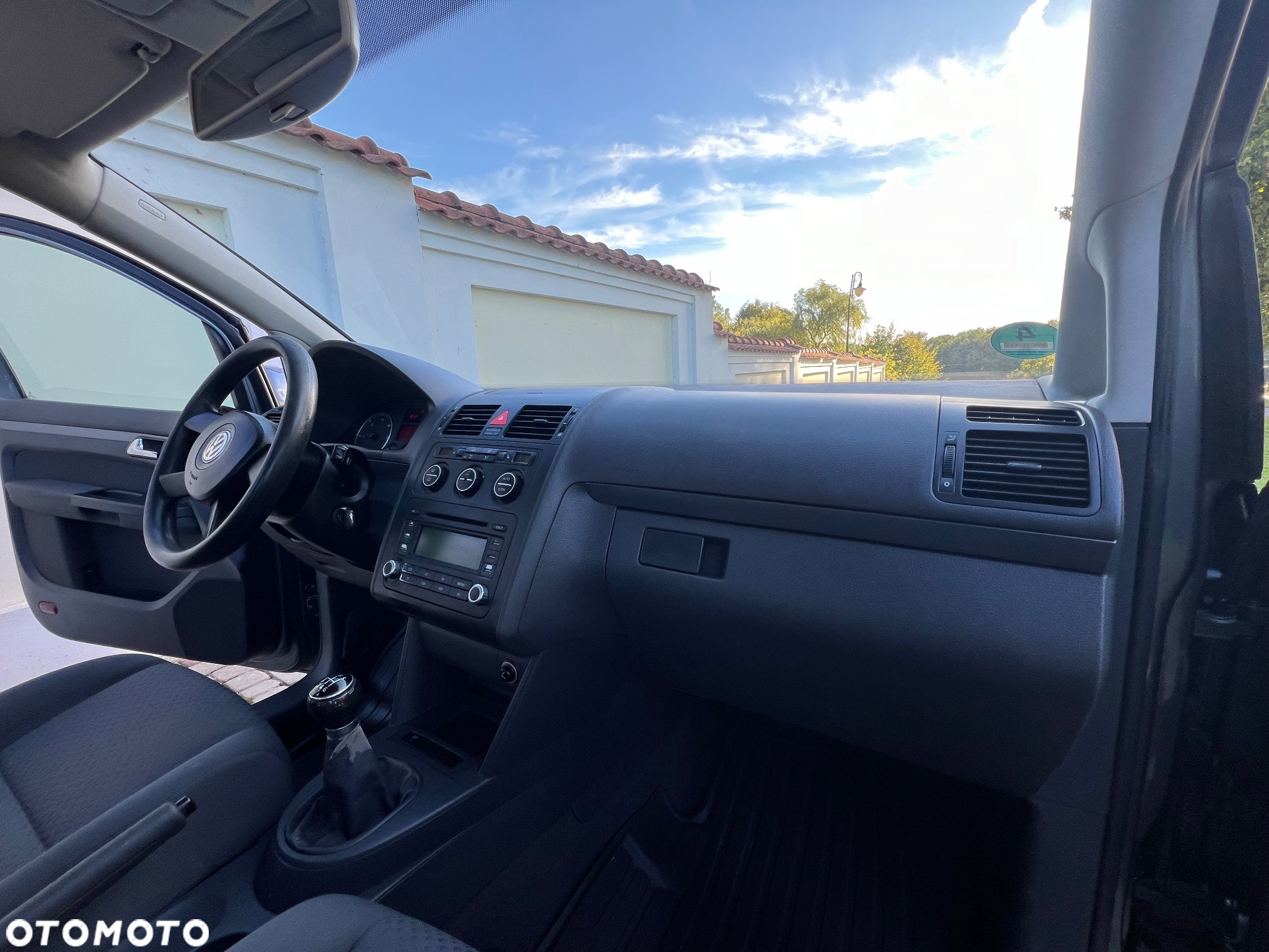 Volkswagen Touran - 17