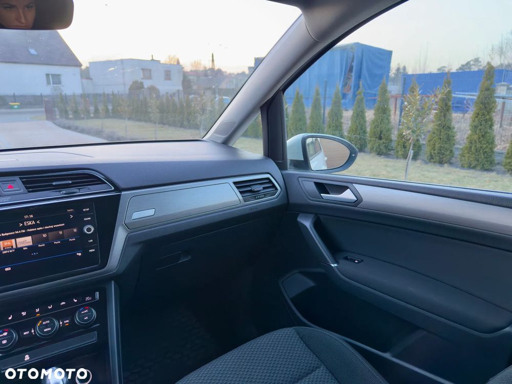 Volkswagen Touran 2.0 TDI SCR DSG Comfortline - 28