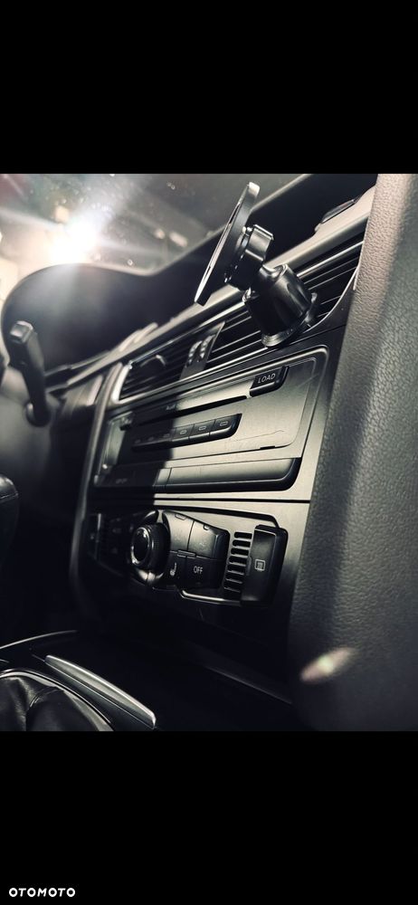 Audi A4 Limousine - 4