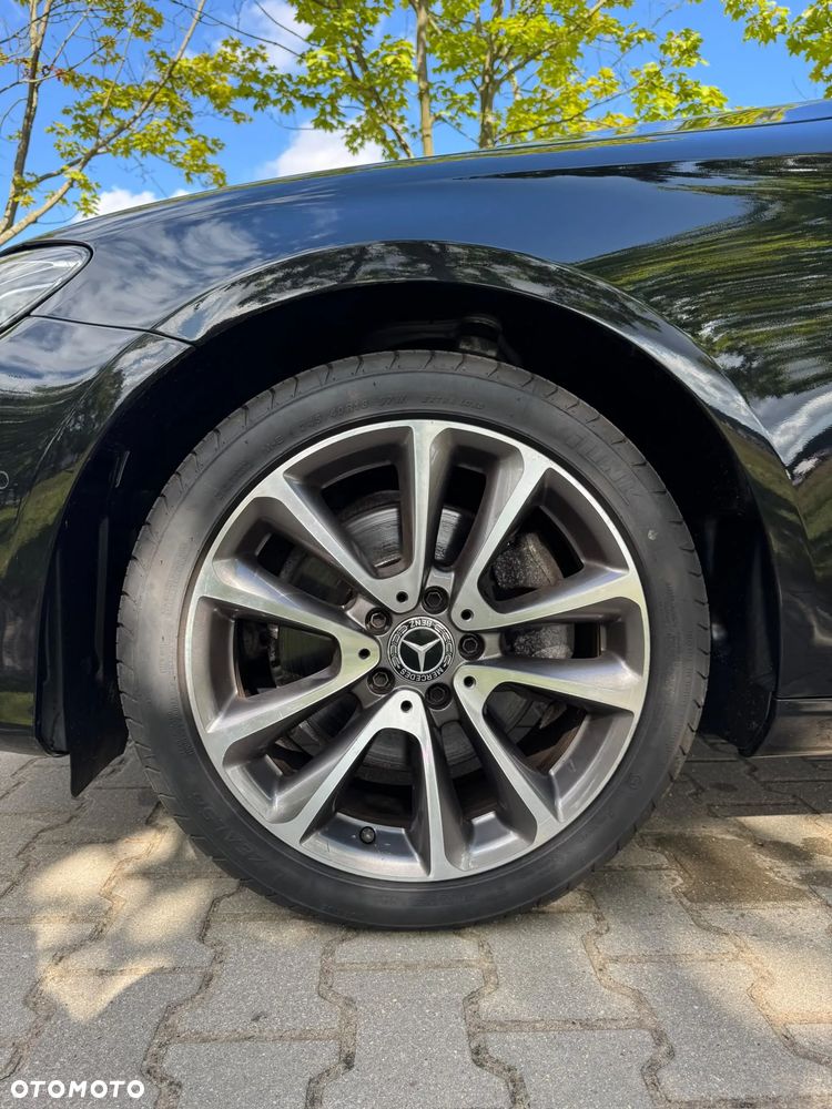 Mercedes-Benz Klasa E 220 d 9G-TRONIC Exclusive - 11