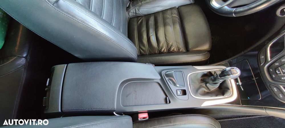 Opel Insignia 2.0 CDTI ecoFLEX Start/Stop Innovation - 11