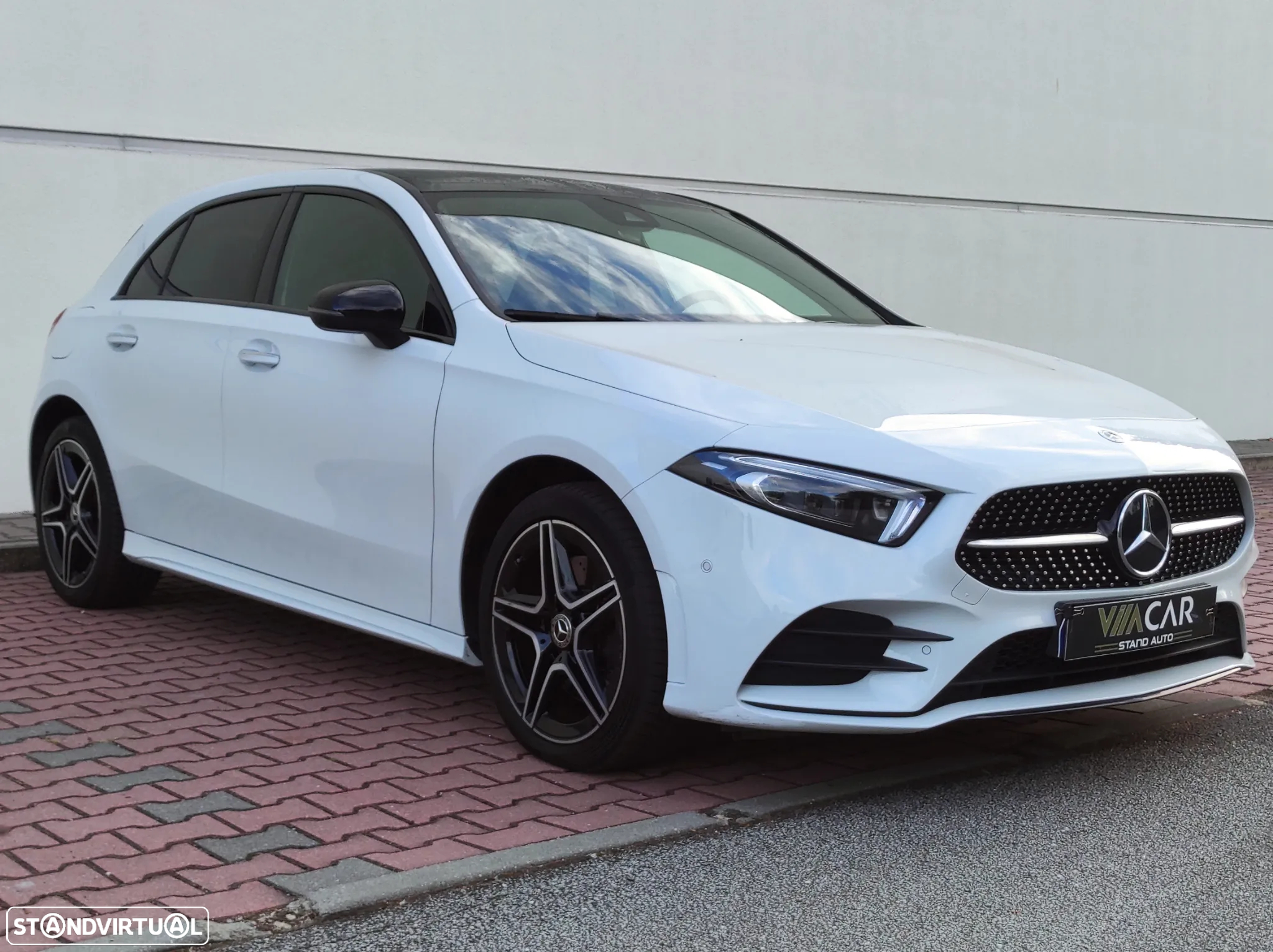 Mercedes-Benz A 250 e AMG Line - 8