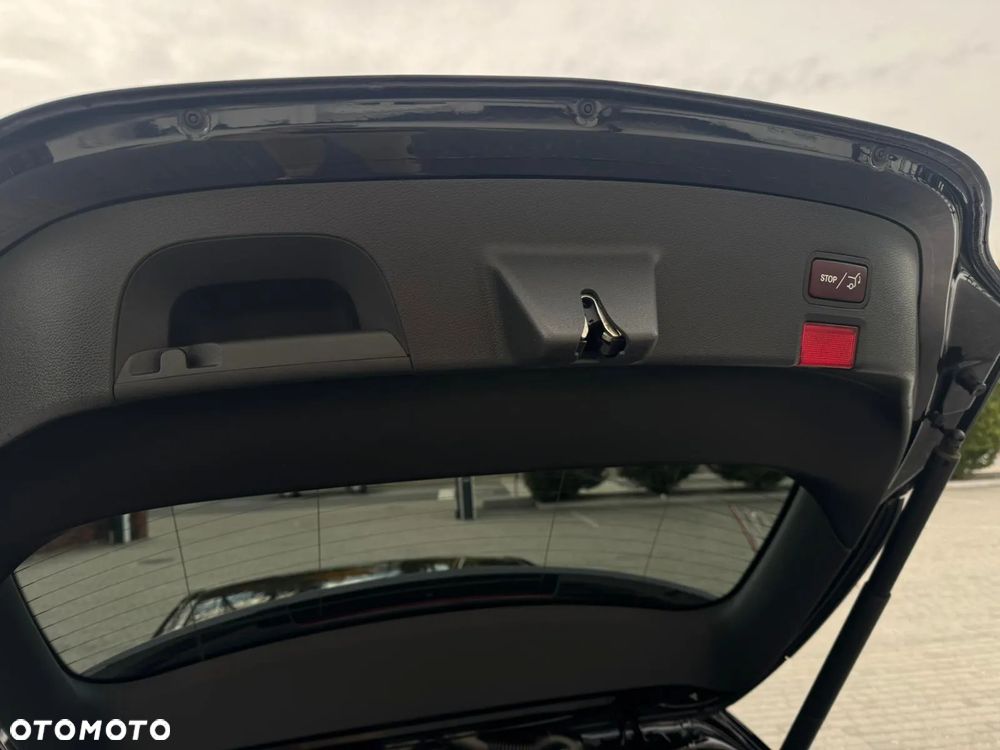 Mercedes-Benz CLA - 23